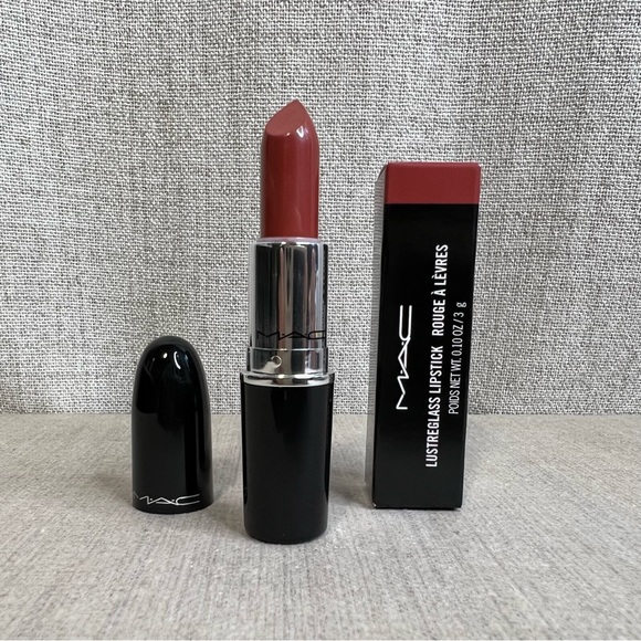 🎁2 for $30🎁 MAC Lustreglass Sheer-Shine Lipstick - Picture 2 of 8